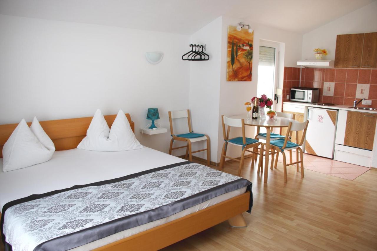 Apartments Gavric Trogir Exterior foto