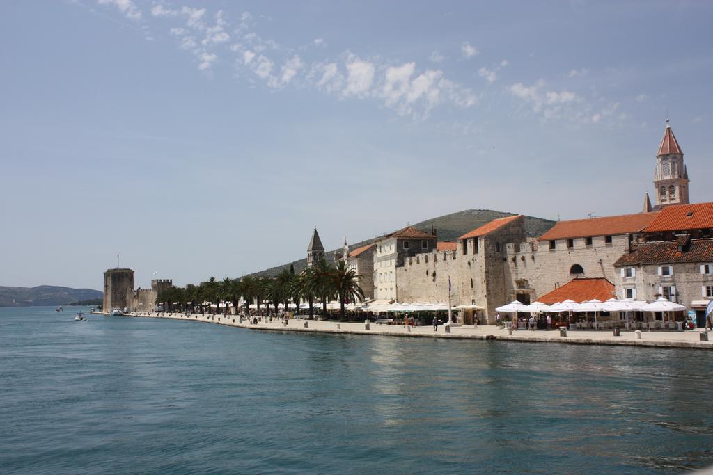 Apartments Gavric Trogir Exterior foto